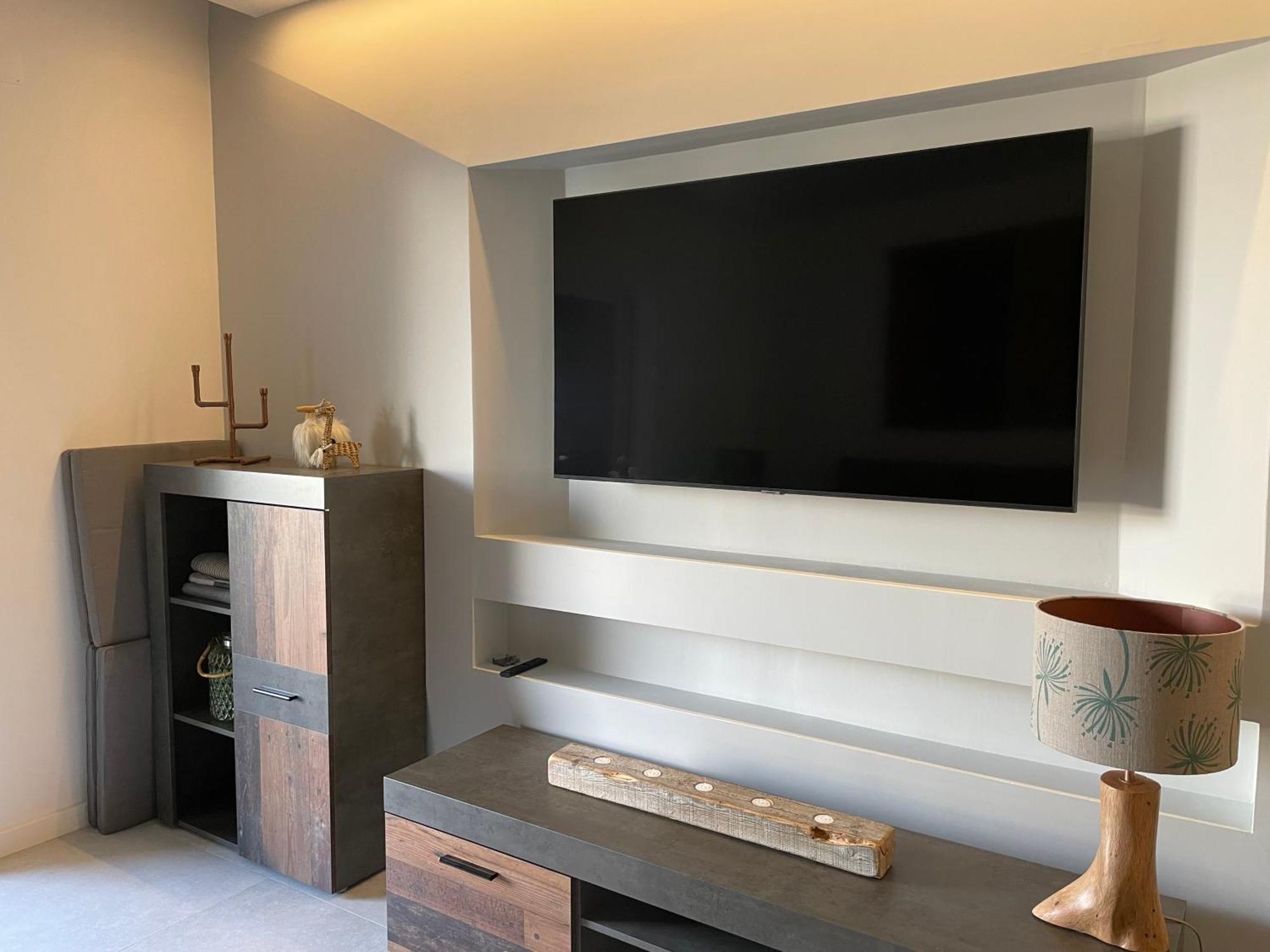 Appartement Modern With Balcony And Direct Access To The Pool